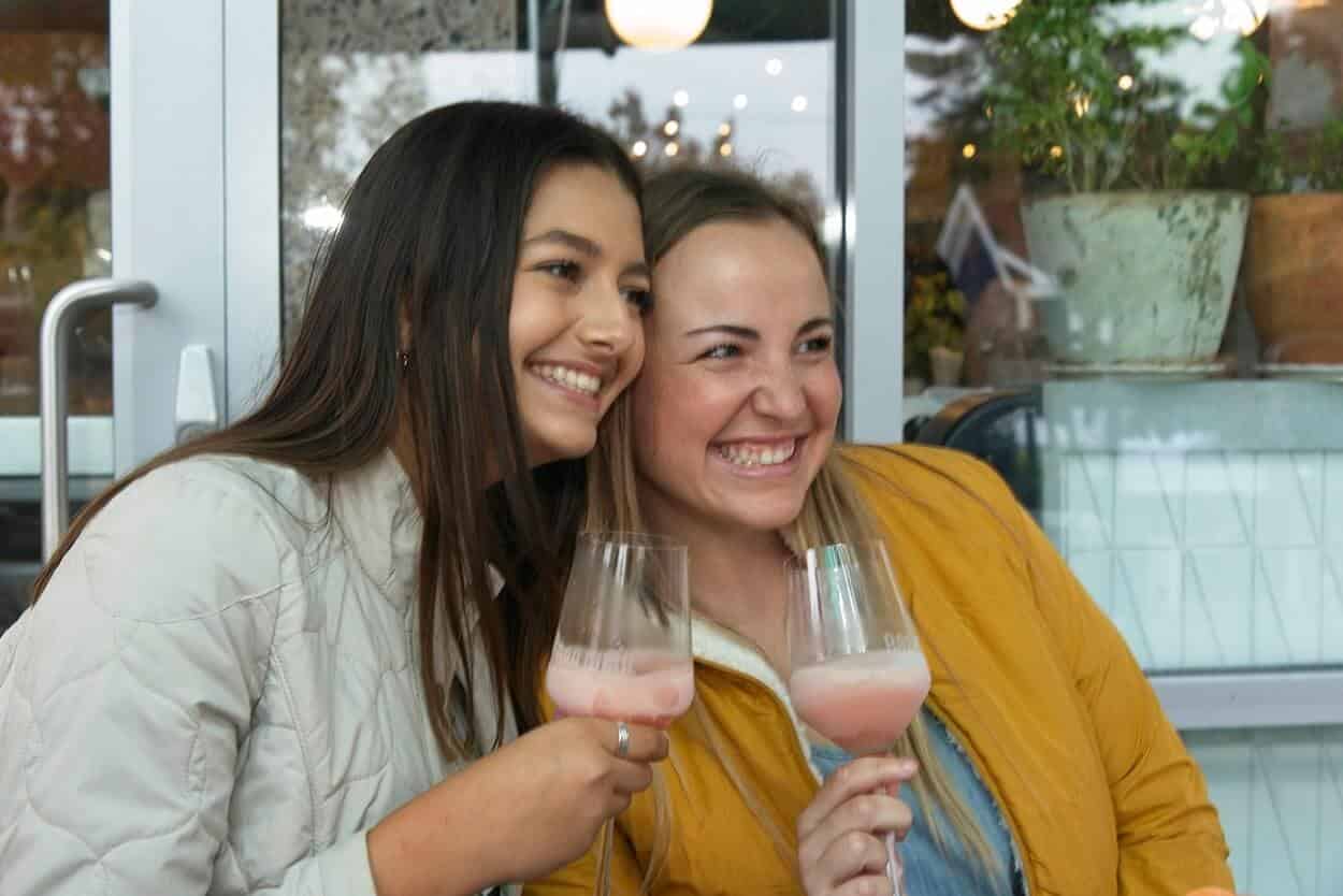 Besties Frozee
